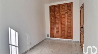 Appartement 4 pièces de 81 m² à Marseille (13005)