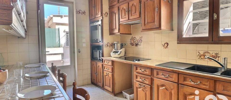 Appartement 4 pièces de 81 m² à Marseille (13005)