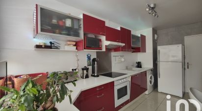 Apartment 3 rooms of 66 m² in Thiais (94320)