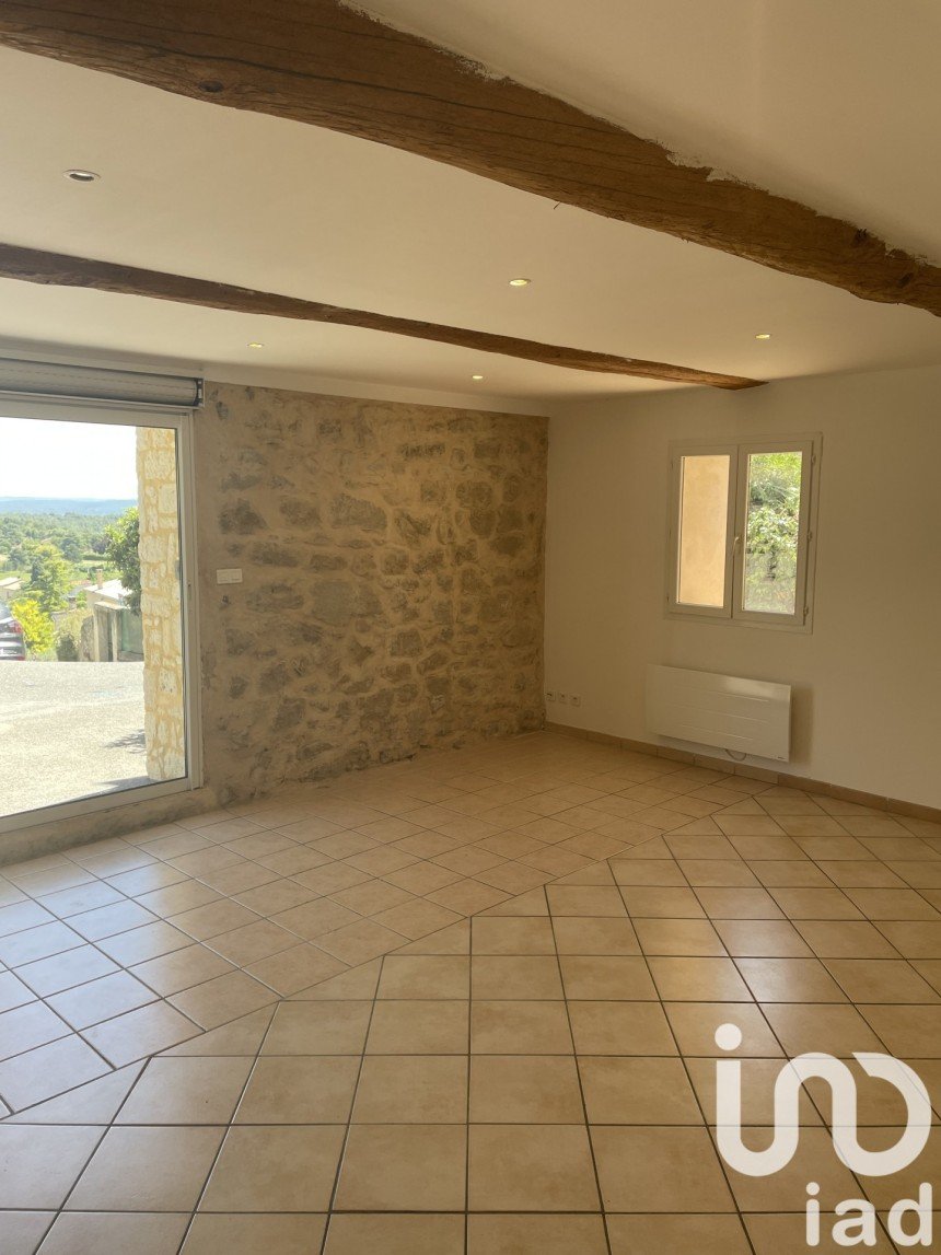 Appartement 3 pièces de 73 m² à Pierrevert (04860)