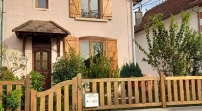 Maison 4 pièces de 80 m² à Villeneuve-le-Roi (94290)