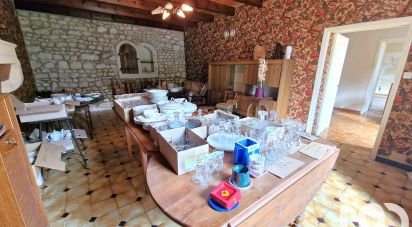 Country house 5 rooms of 121 m² in Balanzac (17600)