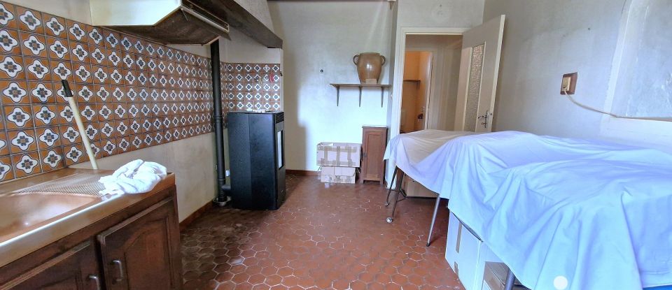 Maison de campagne 5 pièces de 121 m² à Balanzac (17600)