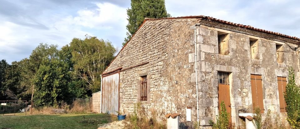 Maison de campagne 5 pièces de 121 m² à Balanzac (17600)