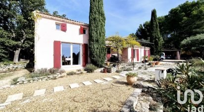 Traditional house 4 rooms of 135 m² in L'Isle-sur-la-Sorgue (84800)