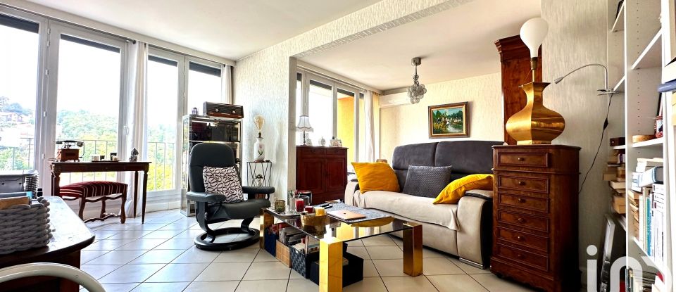 Appartement 4 pièces de 77 m² à Saint-Étienne (42000)