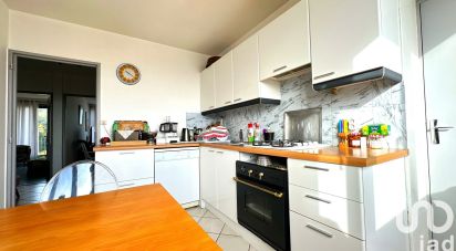 Apartment 4 rooms of 77 m² in Saint-Étienne (42000)