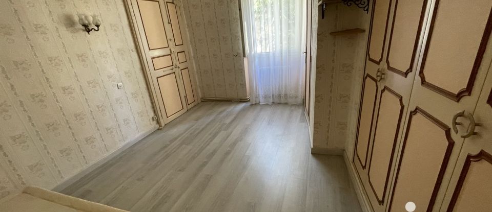 Maison traditionnelle 9 pièces de 262 m² à Sigean (11130)