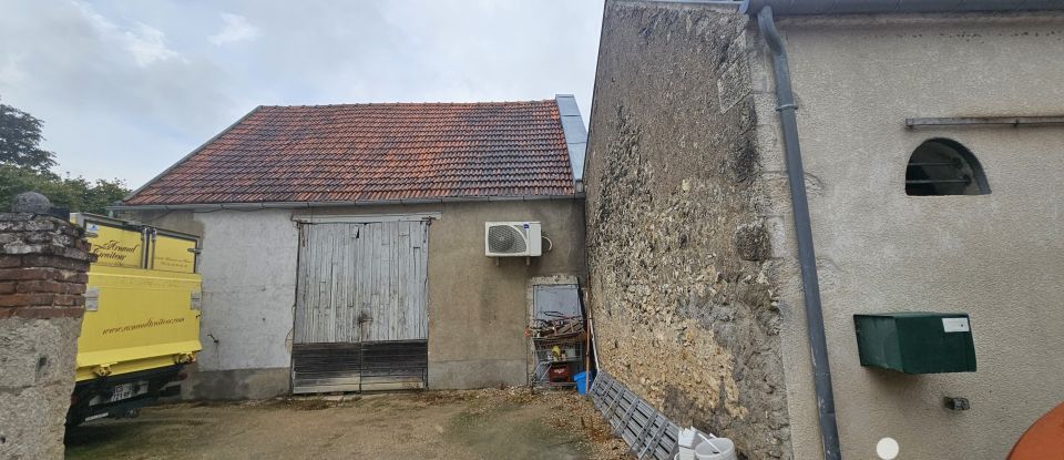 Immeuble de 475 m² à Huisseau-sur-Mauves (45130)