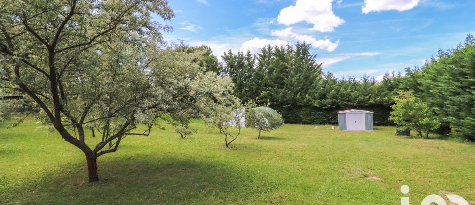 Traditional house 6 rooms of 165 m² in La Verdière (83560)