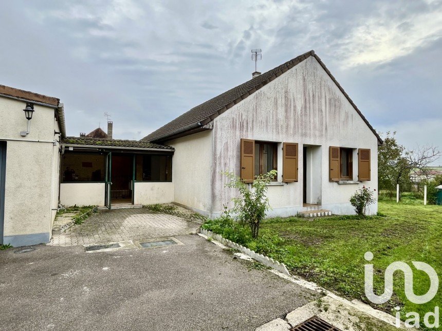 Maison 4 pièces de 98 m² à Villeneuve-au-Chemin (10130)