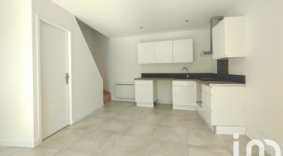 Maison 3 pièces de 46 m² à Sonchamp (78120)