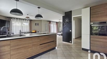 Maison 6 pièces de 185 m² à Fillinges (74250)