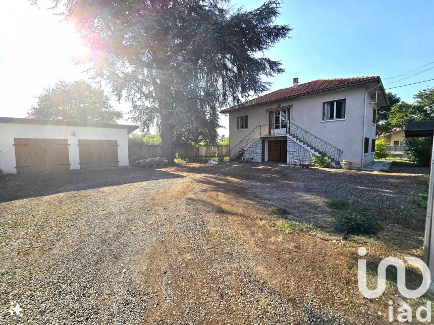 Maison traditionnelle 6 pièces de 154 m² à Oursbelille (65490)