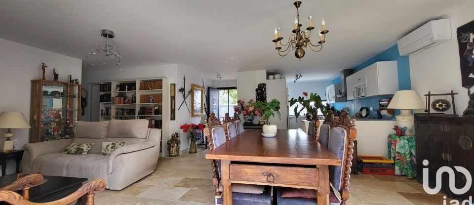 Traditional house 4 rooms of 106 m² in Seillons-Source-d'Argens (83470)