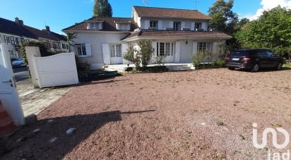 House 10 rooms of 190 m² in Saint-Vrain (91770)