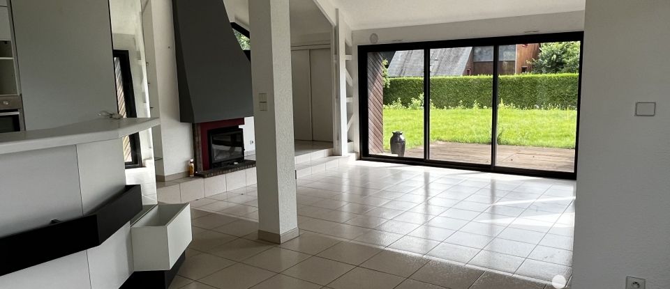 Architect house 6 rooms of 150 m² in La Chapelle-des-Fougeretz (35520)