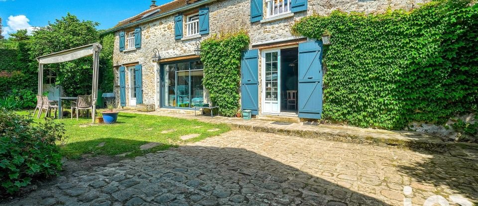 Maison 10 pièces de 200 m² à Rozay-en-Brie (77540)