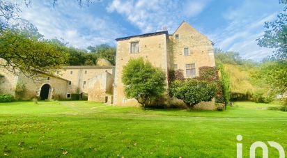 Castle 9 rooms of 374 m² in Iteuil (86240)