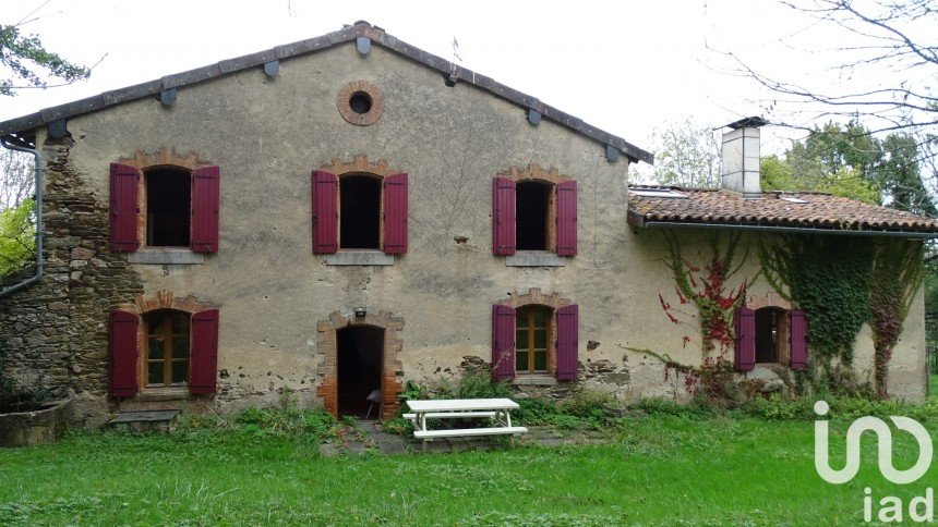 Maison de campagne 8 pièces de 360 m² à Dourgne (81110)