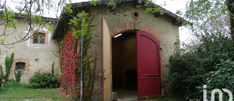 Maison de campagne 8 pièces de 360 m² à Dourgne (81110)