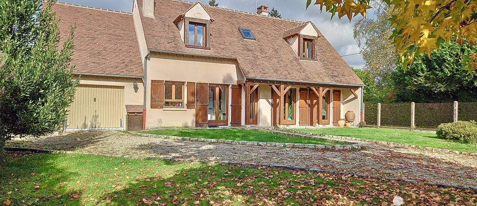 Traditional house 5 rooms of 105 m² in Le Vaudoué (77123)