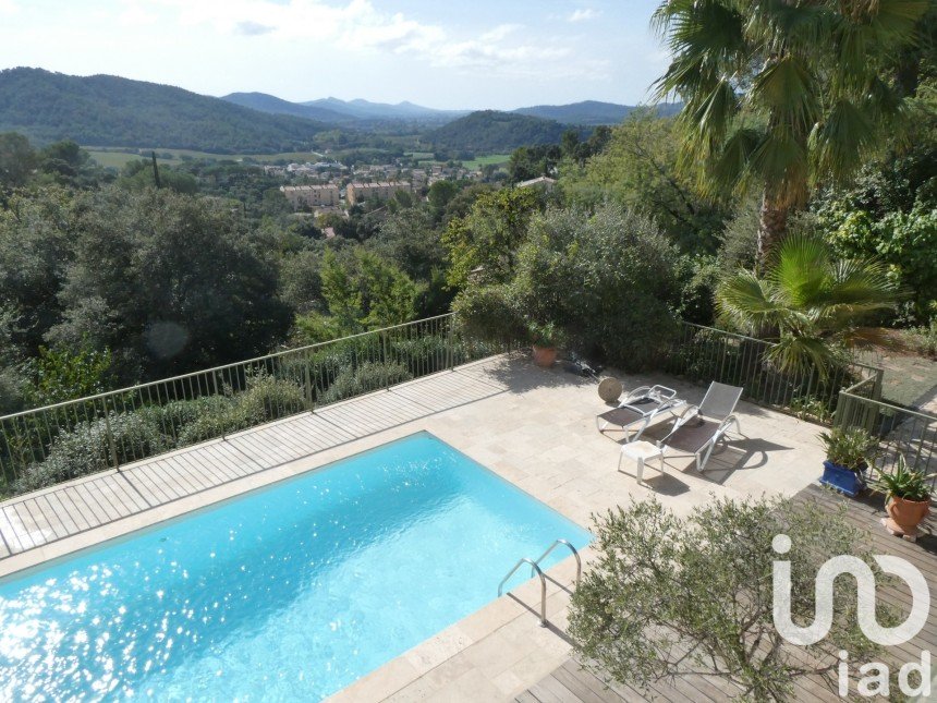 Traditional house 6 rooms of 160 m² in Pierrefeu-du-Var (83390)