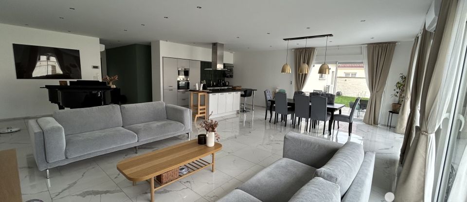 Maison 6 pièces de 169 m² à Bouranton (10270)