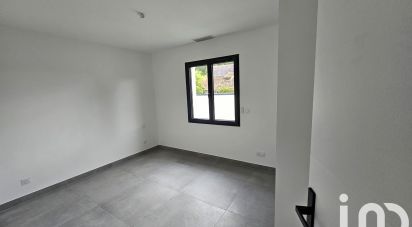 Pavillon 5 pièces de 115 m² à Cours-de-Pile (24520)