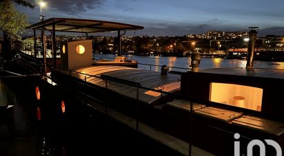 House boat 6 rooms of 160 m² in Paris (75016)