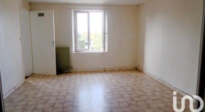 Village house 4 rooms of 107 m² in Valdivienne (86300)