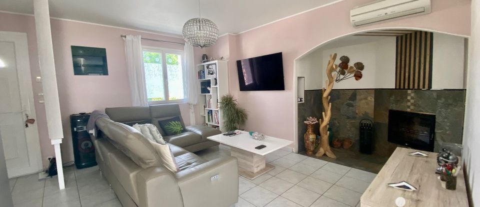 House 5 rooms of 90 m² in Saint-Médard-d'Aunis (17220)