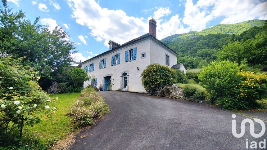 Traditional house 9 rooms of 260 m² in Gère-Bélesten (64260)