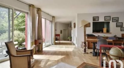 House 6 rooms of 180 m² in Saint-Cloud (92210)