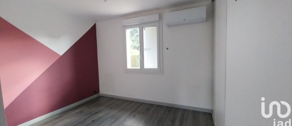 Maison traditionnelle 4 pièces de 85 m² à Montigny-le-Chartif (28120)