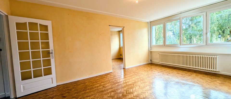 Apartment 4 rooms of 76 m² in Le Mans (72000)