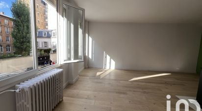 Appartement 3 pièces de 68 m² à Paris (75016)