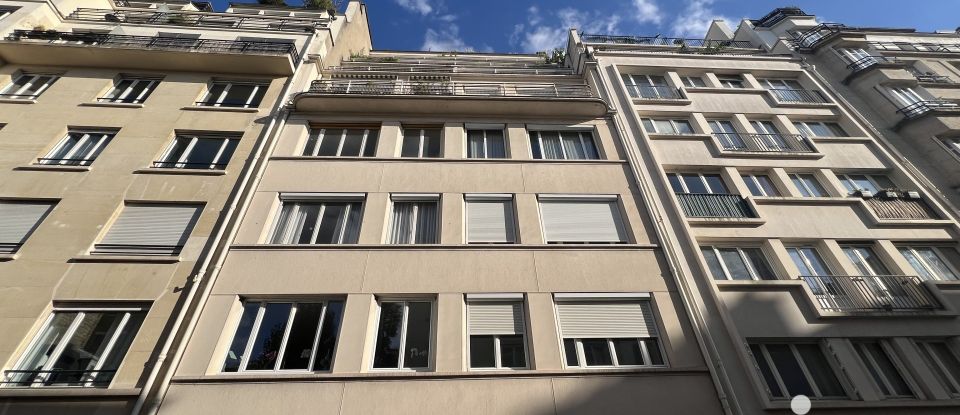 Appartement 3 pièces de 68 m² à Paris (75016)