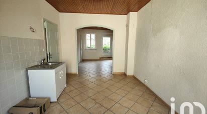 Village house 4 rooms of 70 m² in Rochepaule (07320)