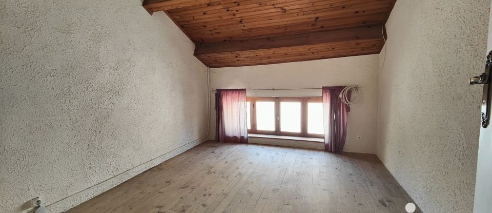 Village house 4 rooms of 70 m² in Rochepaule (07320)