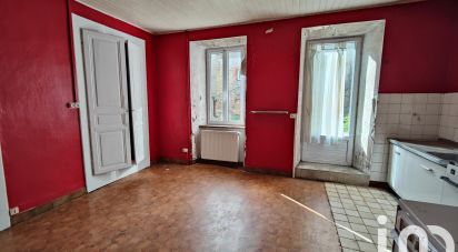 Maison de village 7 pièces de 84 m² à Rochepaule (07320)