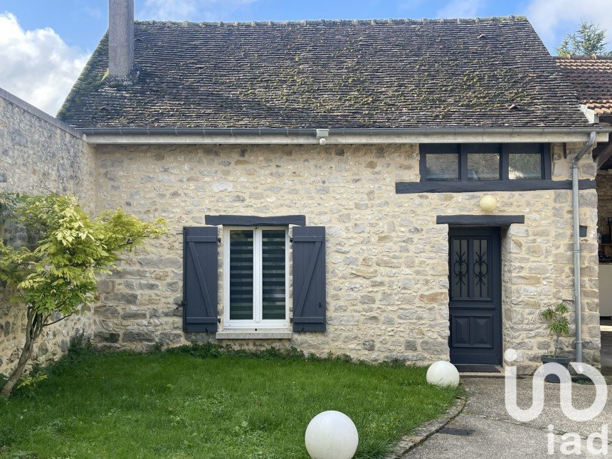 Maison 2 pièces de 53 m² à Soisy-sur-École (91840)