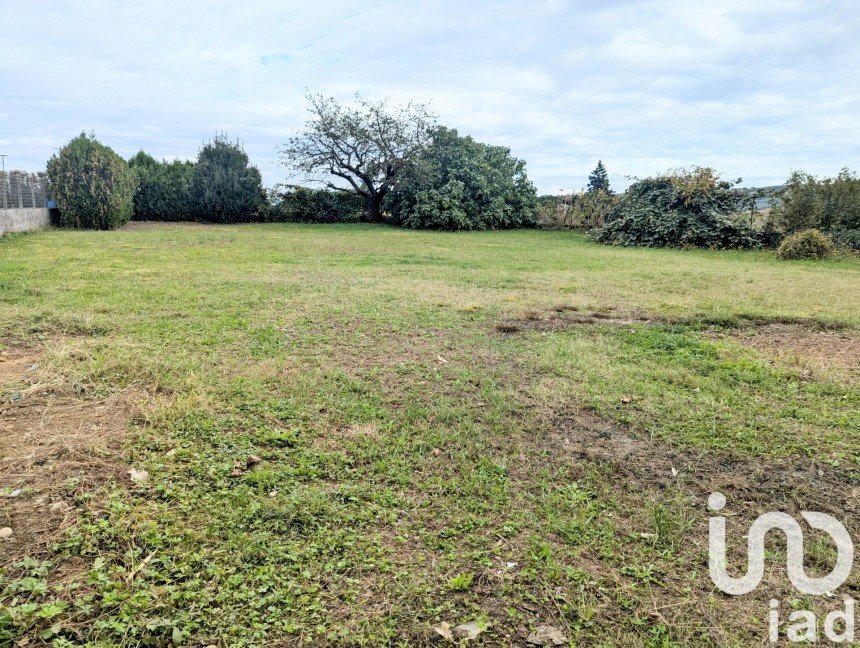 Land of 900 m² in Anneyron (26140)