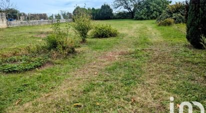 Land of 900 m² in Anneyron (26140)