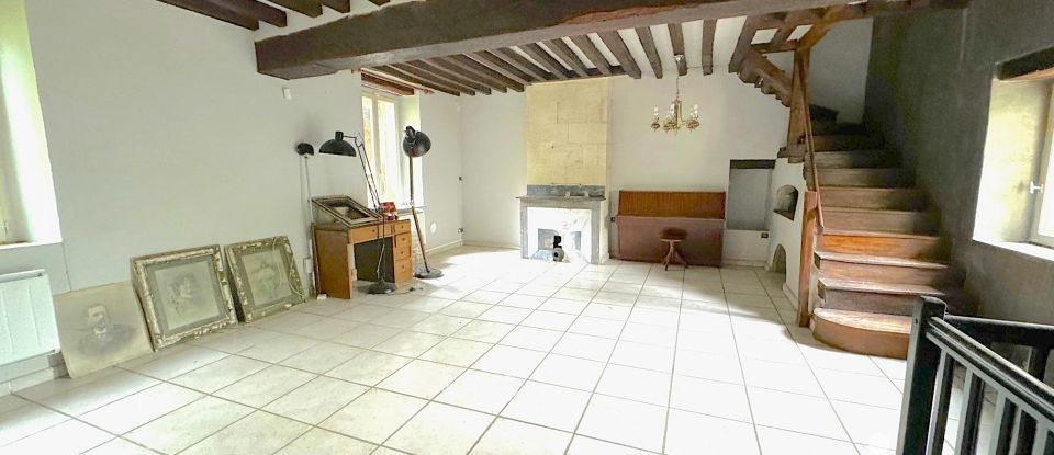 House 8 rooms of 215 m² in Feigneux (60800)