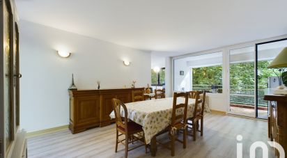 Apartment 5 rooms of 118 m² in Vaux-le-Pénil (77000)