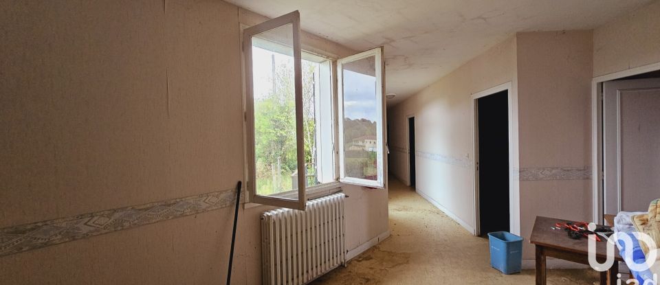 House 12 rooms of 214 m² in Asprières (12700)