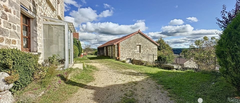 Country house 10 rooms of 124 m² in Saugues (43170)