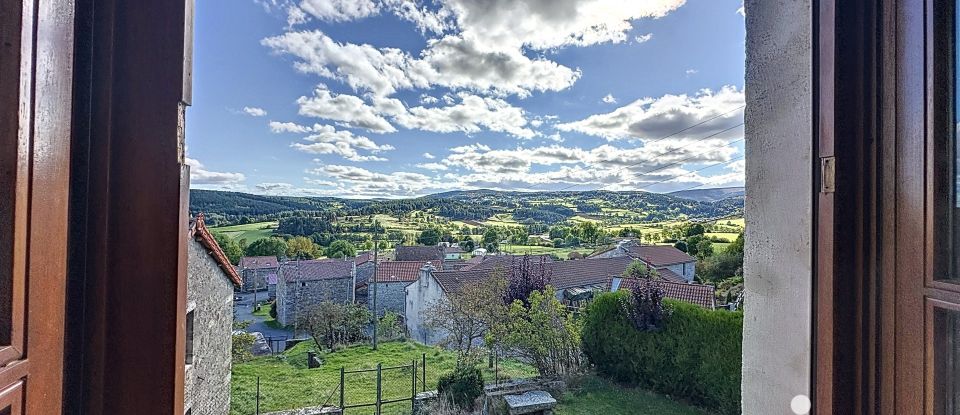 Maison de campagne 10 pièces de 124 m² à Saugues (43170)