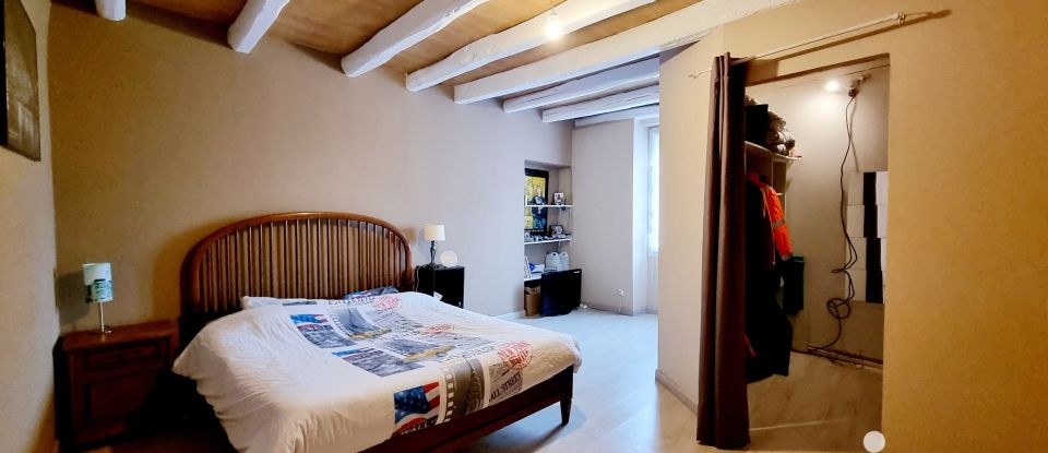 Town house 5 rooms of 124 m² in SAINT MARTIN LA PALLU (86380)